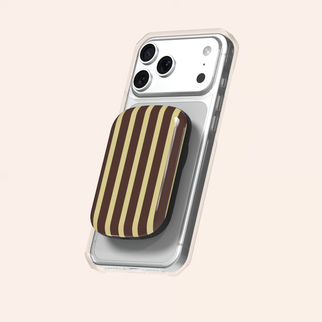 Berry Lane Brown ChargePod Thumbnail ChargePods 01 lifestyle