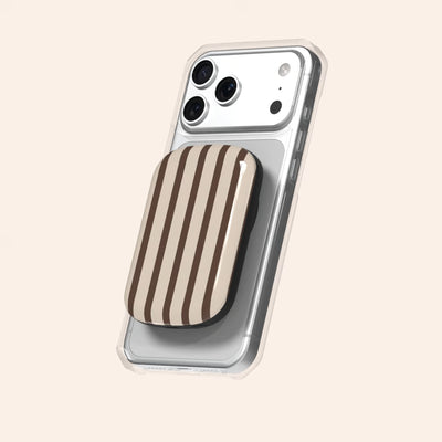Berry Lane Cream ChargePod Thumbnail ChargePods 01 lifestyle
