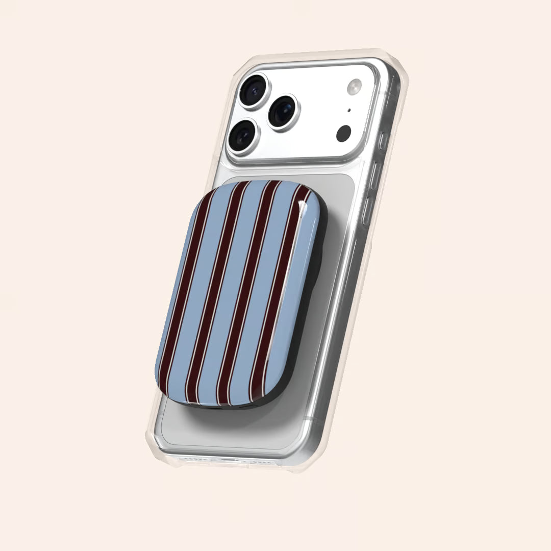 La Linea Blue ChargePod by Marina Bastarache Thumbnail ChargePods 01 lifestyle